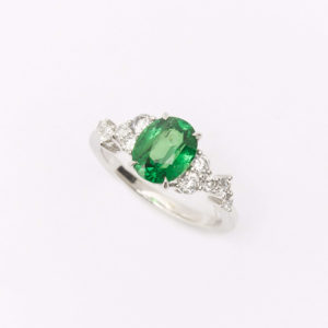 Bague Tsavorite or blanc