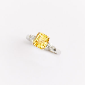 bague saphir jaune
